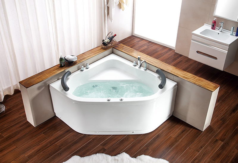 A043 130 cm-es kétszemélyes pezsgőfürdős jakuzzi kád